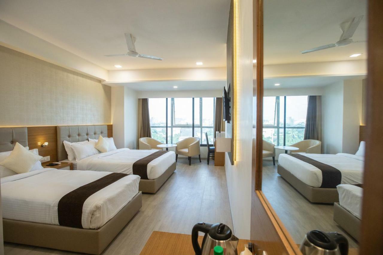 Hotel Grace Galaxy Bombay Exterior foto